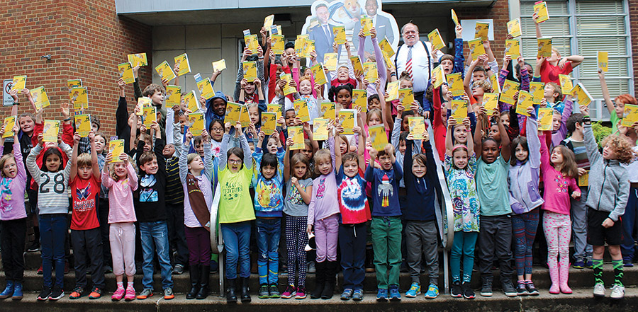 One School Reads Unite Students and Staff