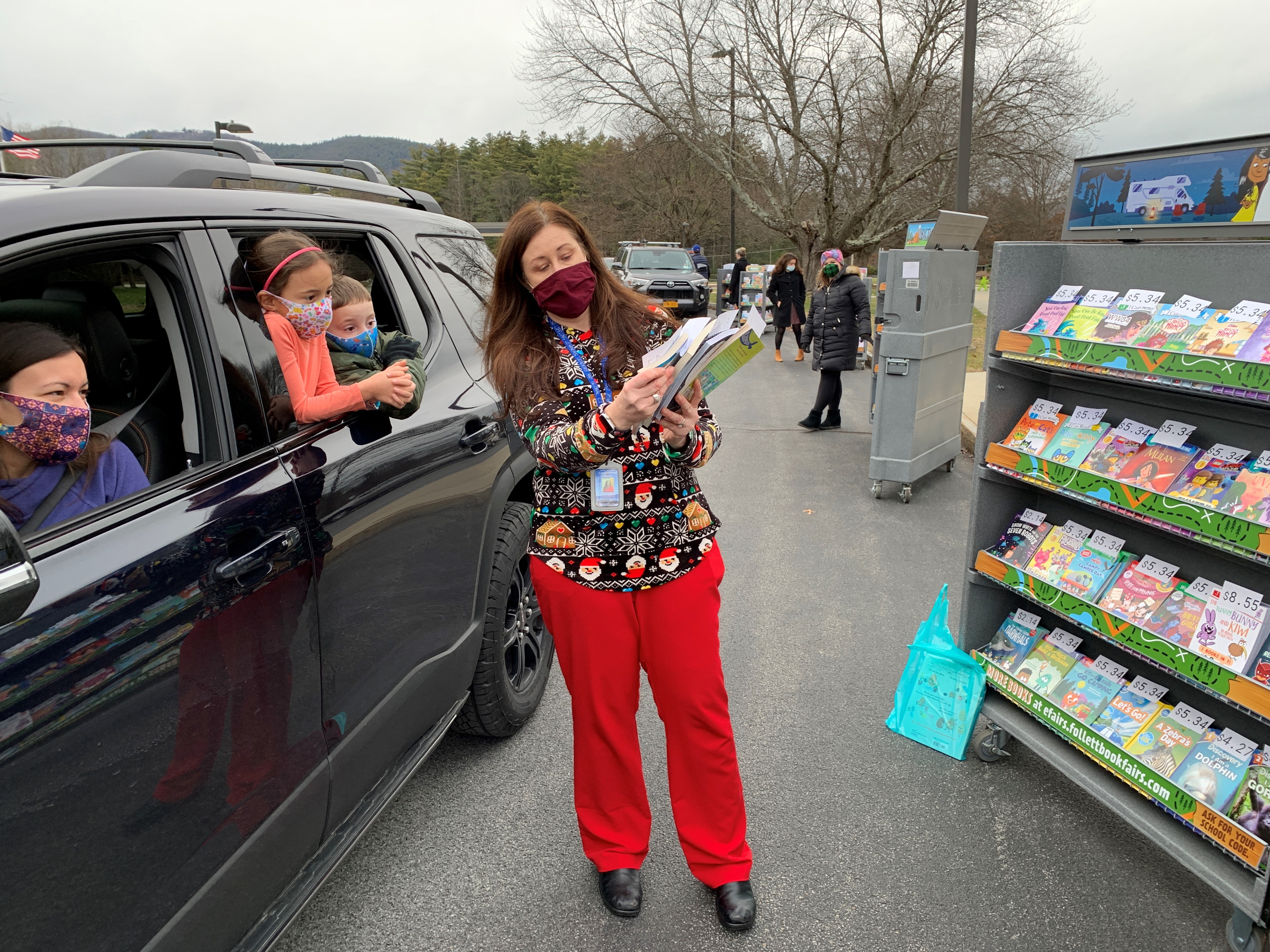 School Librarians Get Creative To Hold Book Fairs Despite Pandemic Restrictions